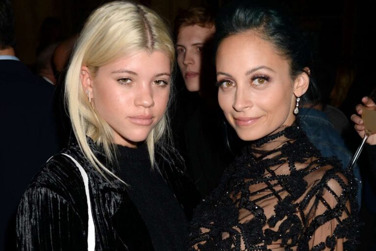 Nicole Richie Shares Sweet Photo of Sister Sofia on Her Wedding Day: ‘I Love You More Than Anything’